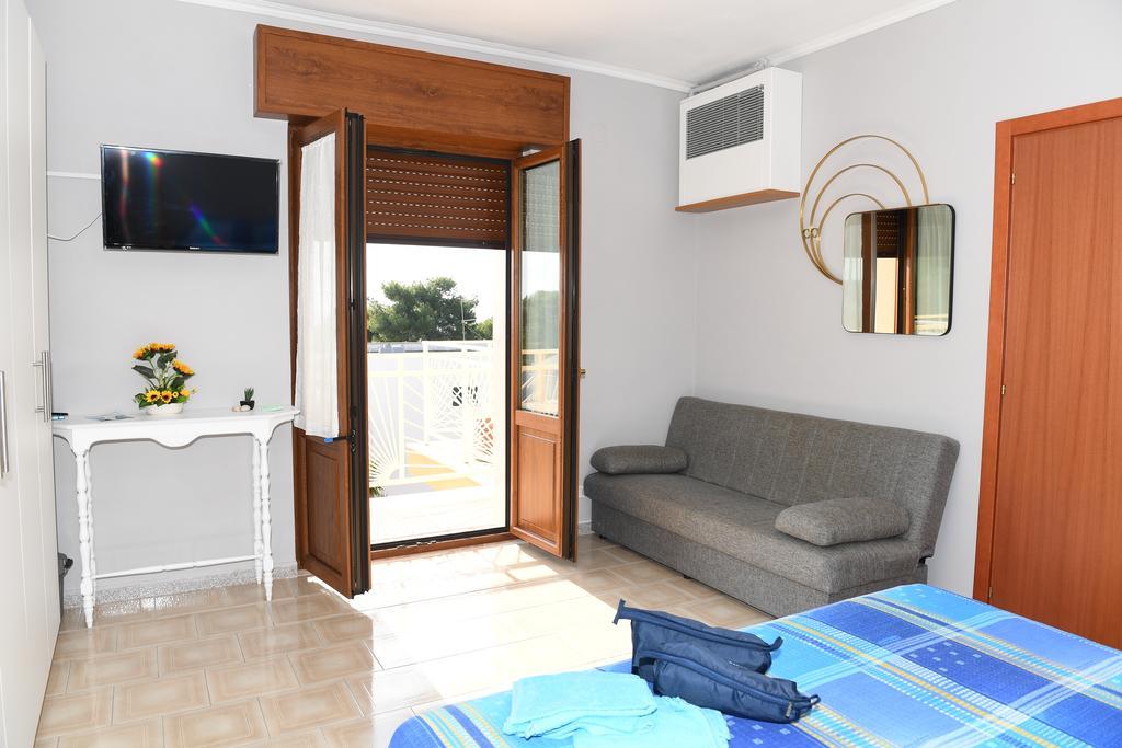 B&B Il Canto Del Mare ปุลซาโน ภายนอก รูปภาพ